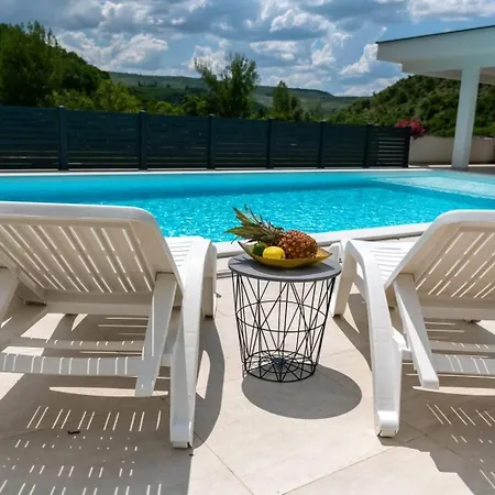 Magnolia Villa *