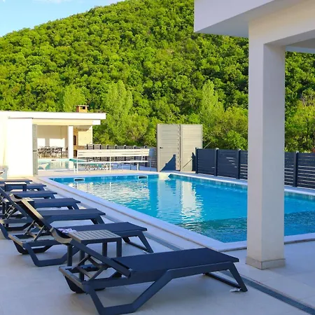 Magnolia Villa